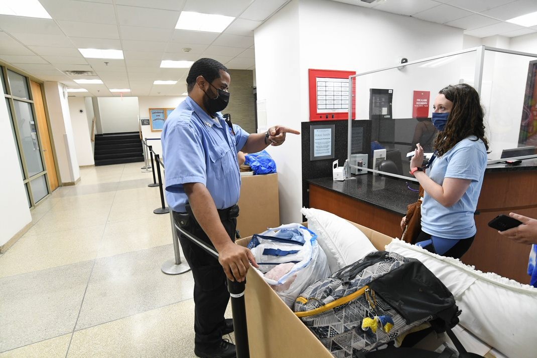 During move-in/move-out, Public Safety assists students in transporting property to and from housing. alt