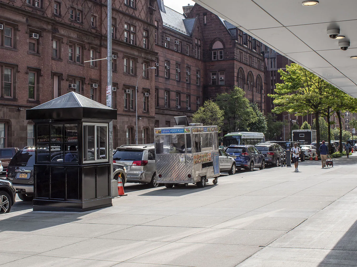 New guard booth at 120th street 3